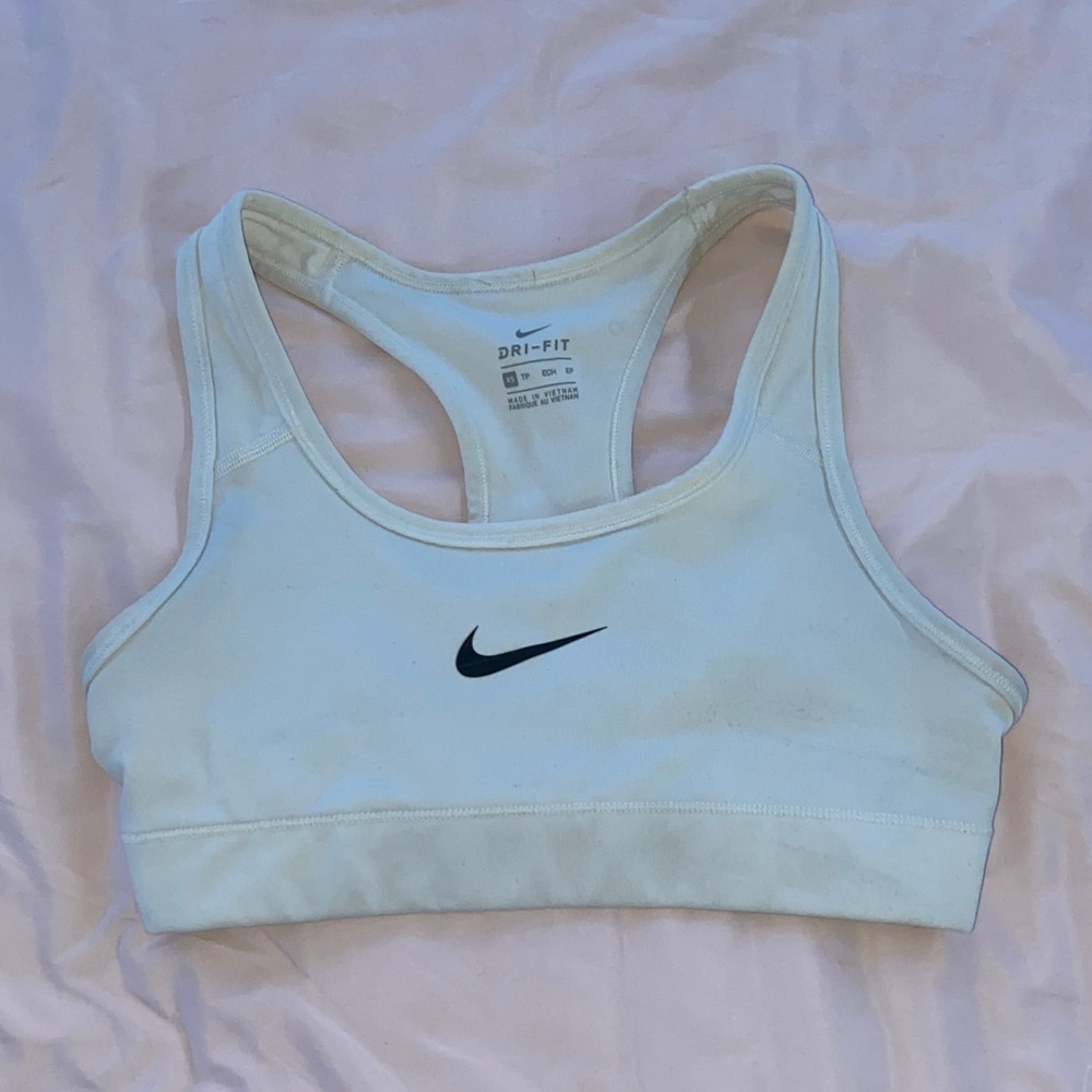 nike sports bra